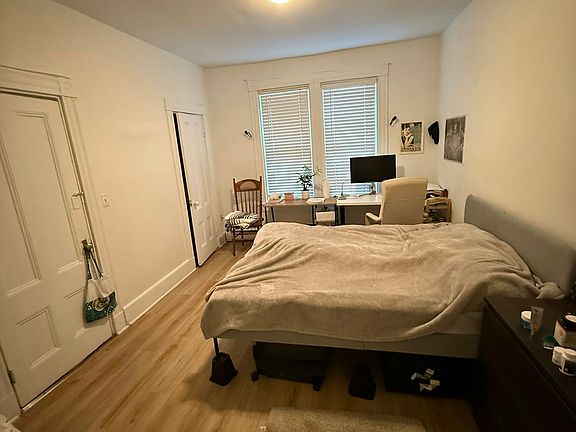 2nd image of 52 Portsmouth St #1