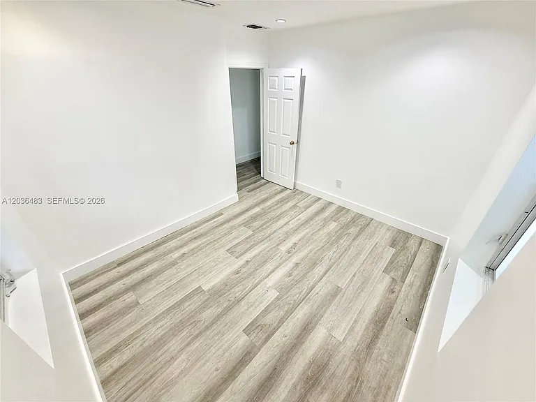 1272 NE 145th St — Photo 12