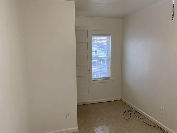 5th image of 421 Bishop Ave Unit 12