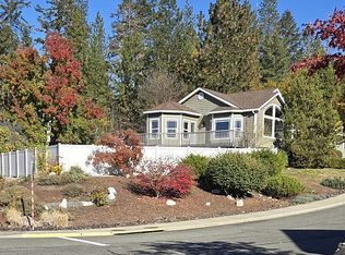 212 Wagon Wheel Dr, Grants Pass, OR 97527