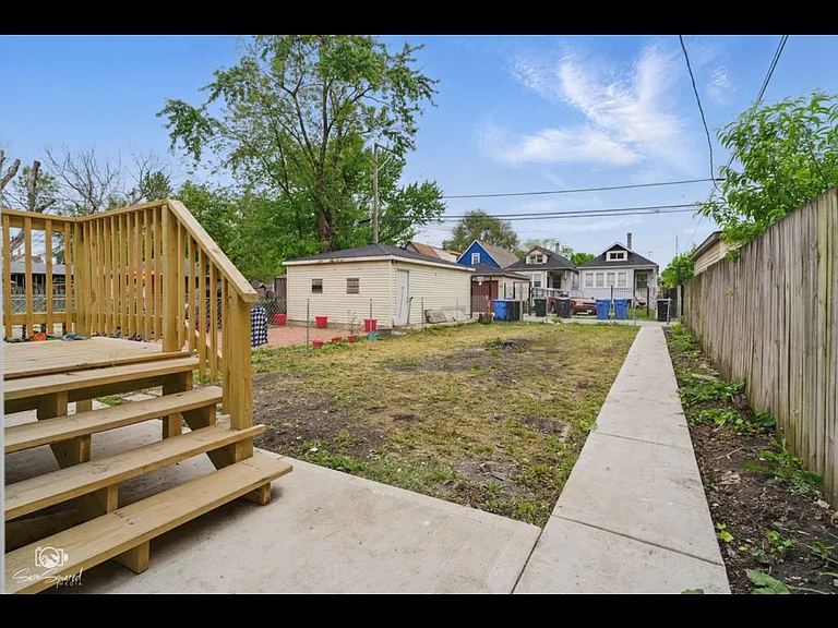 7227 S Paulina St — Photo 16