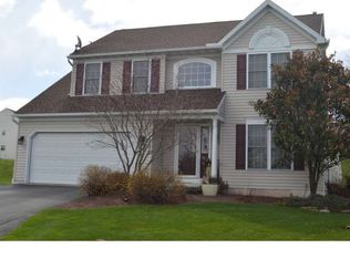 6 Laurel Woods Dr, Reading, PA 19607