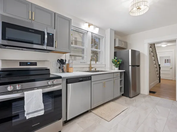 34 Allen St, Bangor, ME 04401