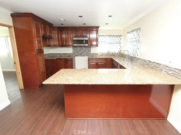 3609 W 144th St, Hawthorne, CA 90250