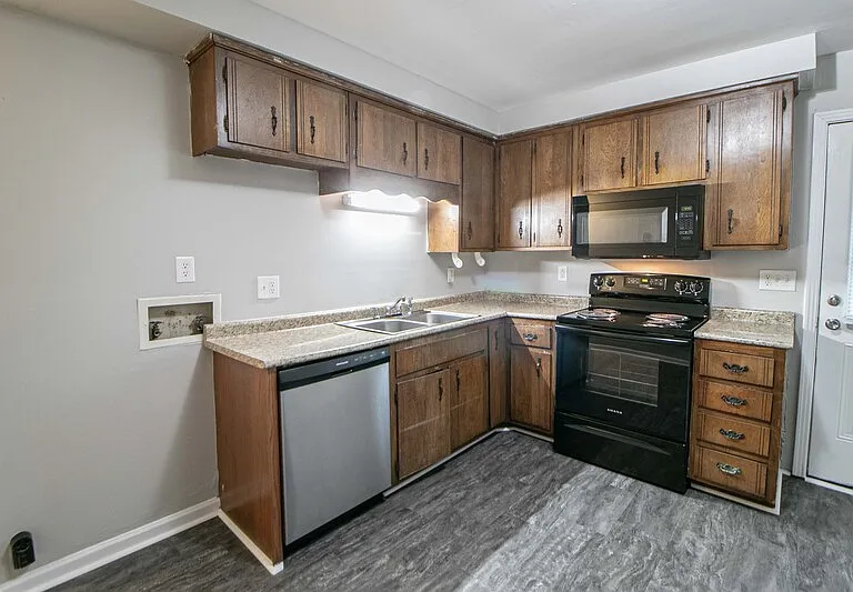 1436D McCan Dr — Photo 6