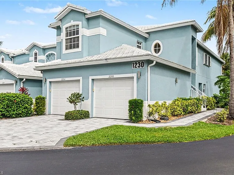 1230 Sweetwater Ln #2208 — Photo 1