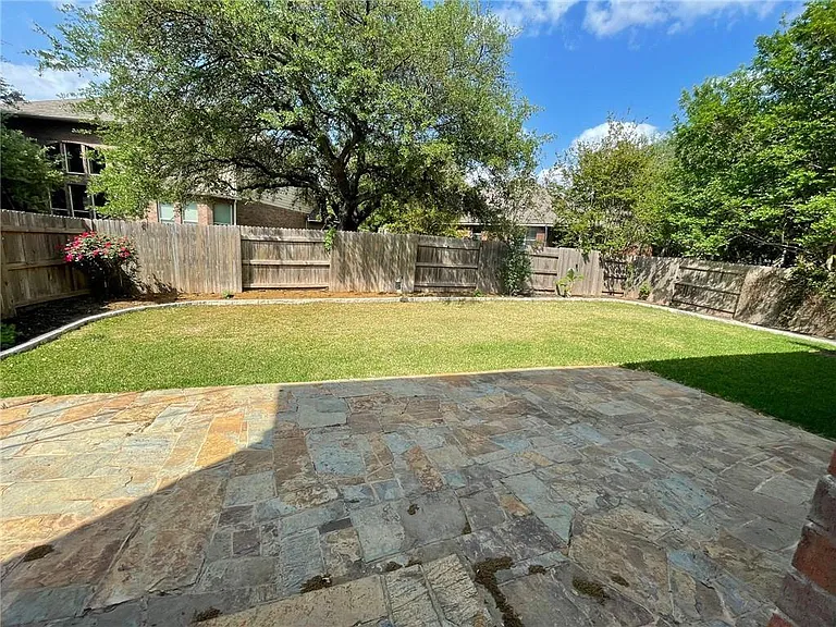 704 S Frontier Ln — Photo 33