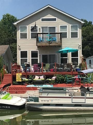 1st image of 2779 Terrace St
