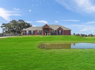 1726 Flintlock Ct, Angleton, TX 77515