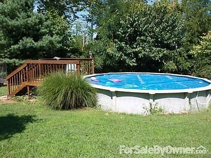 3rd image of 112 Clays Ferry Dr