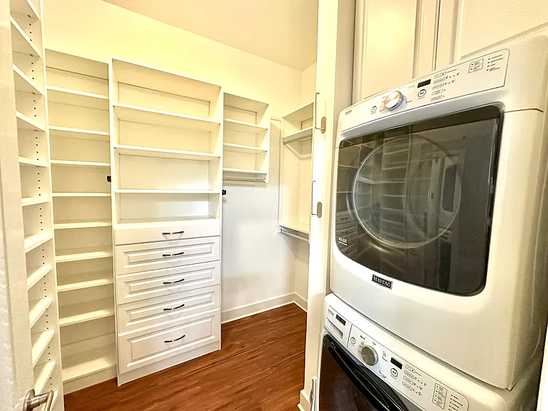 101 W Court St #221 — Photo 17