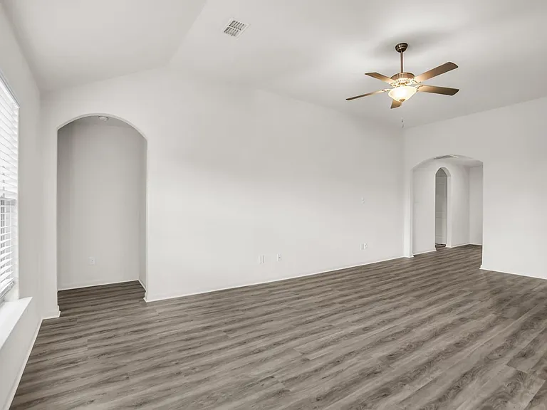 3107 Angus Dr — Photo 9