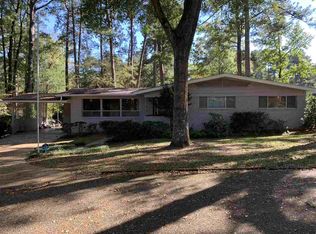 1835 Ridgeover Pl, Jackson, MS 39211