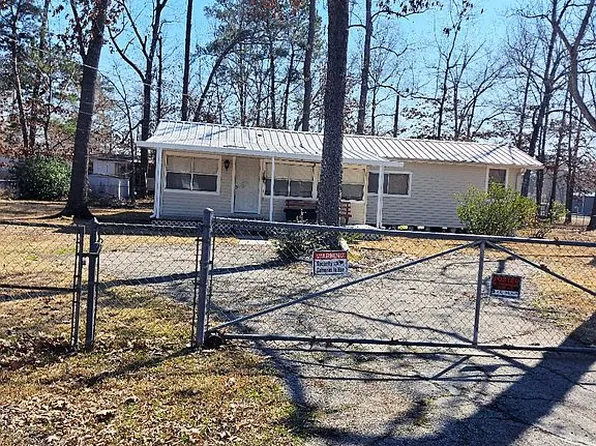 249 Johnnie St, Zavalla, TX 75980