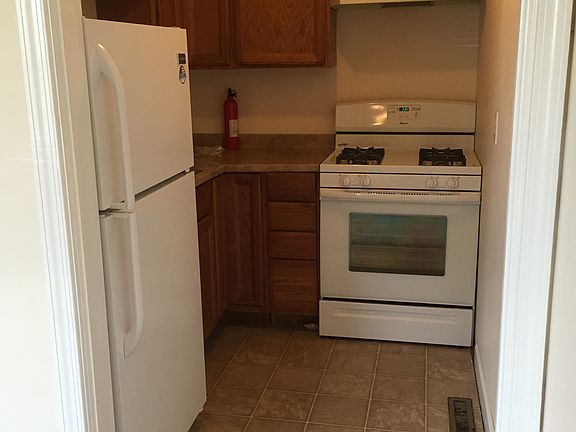 2nd image of 3209 Marne Ave