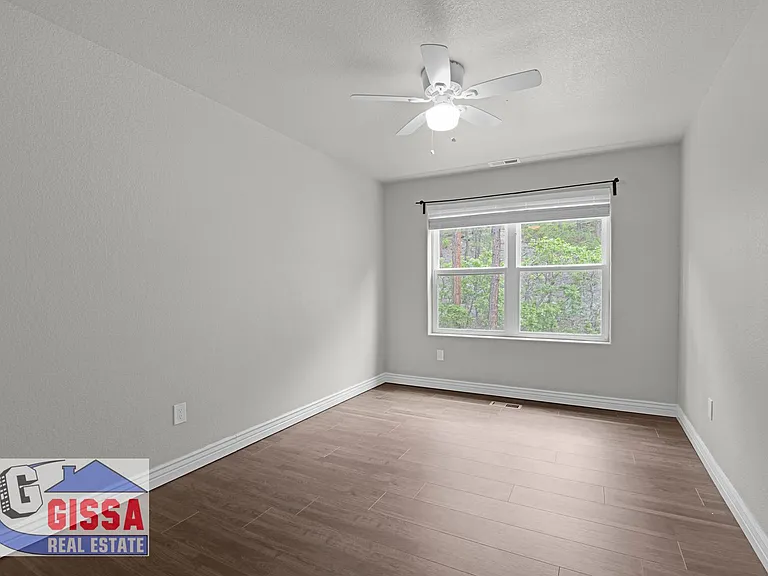 1043 Longspur Ln — Photo 48