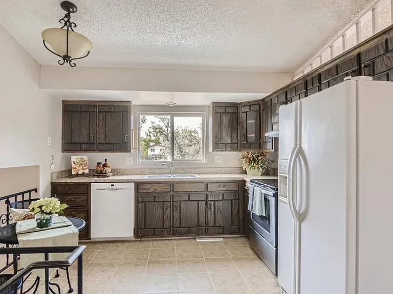 5174 S Carefree Cir — Photo 3