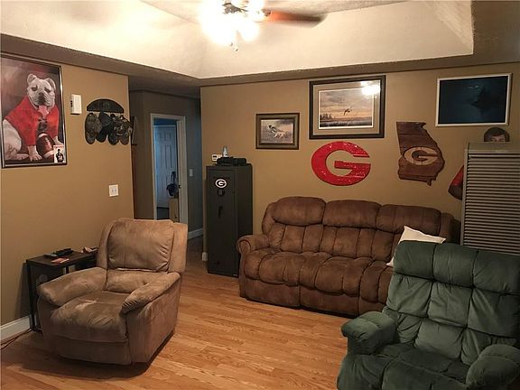 4th image of 49 Shadowridge Ln