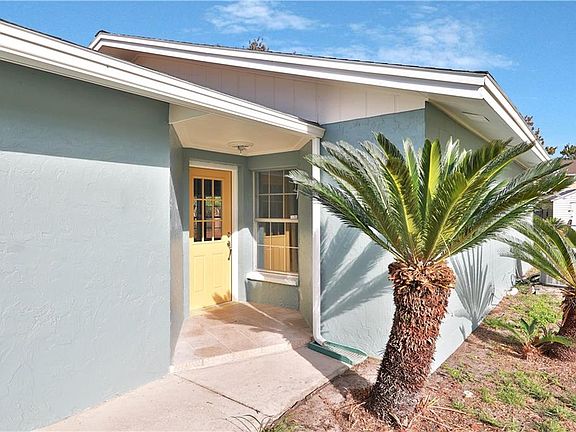 2nd image of 821 Whisper Lake Ct