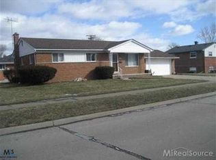 86 Robertson St, Mount Clemens, MI 48043