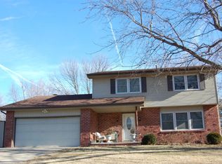 705 42nd St, West Des Moines, IA 50265