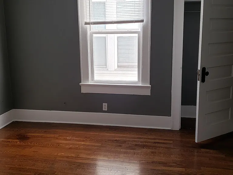 2543 E 5th Ave — Photo 15
