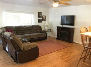 2615 Vindale Rd, Tavares, FL 32778