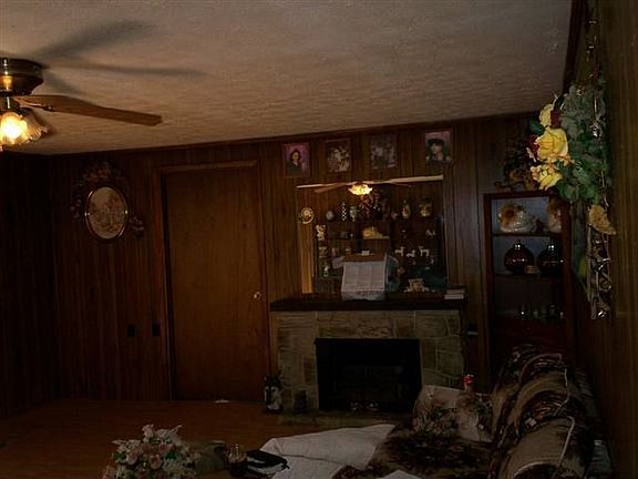 5th image of 145 Bob Bell Cir