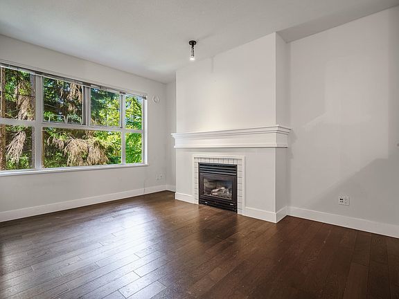 4th image of 4655 Valley Dr #1217