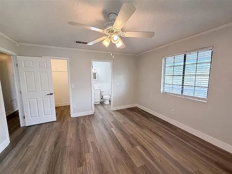 3 bed, 1251 sqft, $2,050 — Photo 3