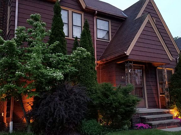 Custom landscaping