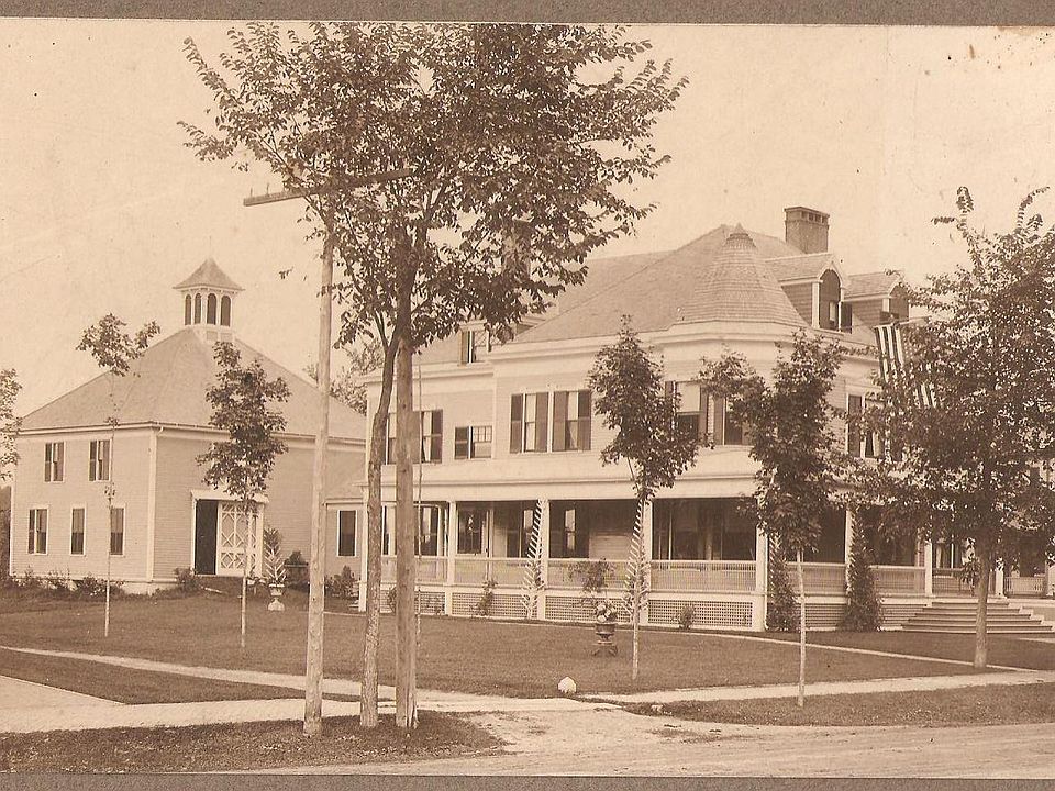 227 Main Street, Farmington, ME 04938 MLS 1524633 Zillow