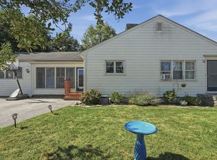 2 Lisa Ave, Acushnet, MA 02743