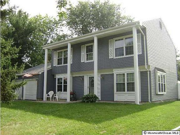 2nd image of 21 Plymouth Ln