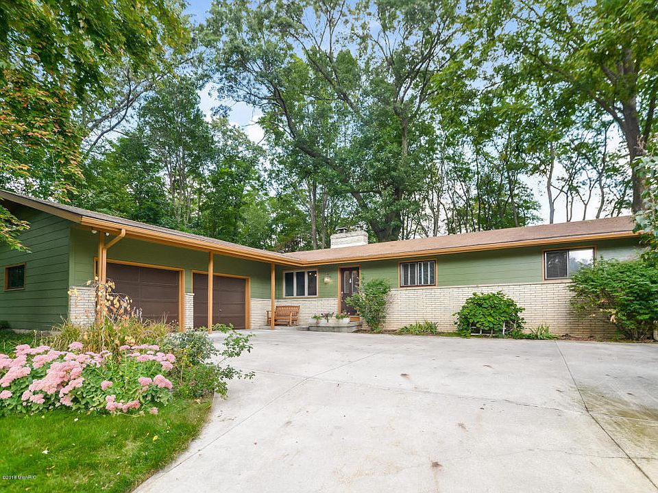 1st image of 6617 Brookhills Ct SE