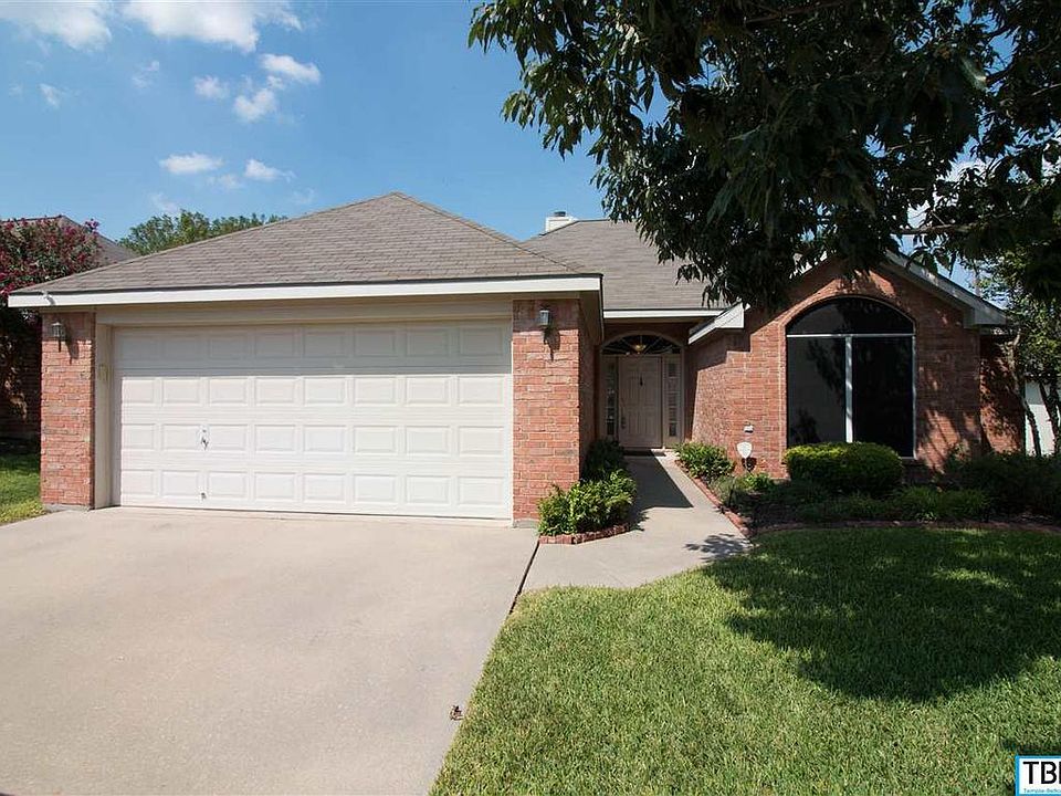 1st image of 2504 Kingsbury Dr