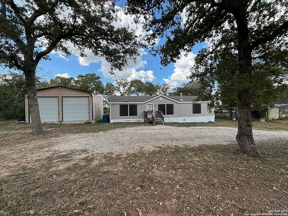 1st image of 127 HICKORY HILL DR