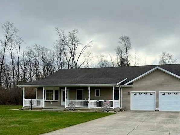 635 4th Ct SE, Demotte, IN 46310