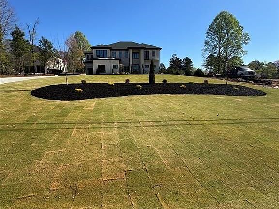 4th image of 3425 Thompson Mill Rd