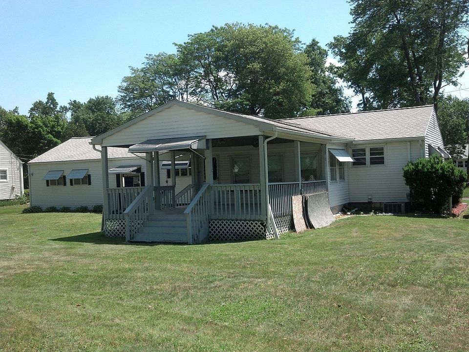 2nd image of 36 Parky Dr