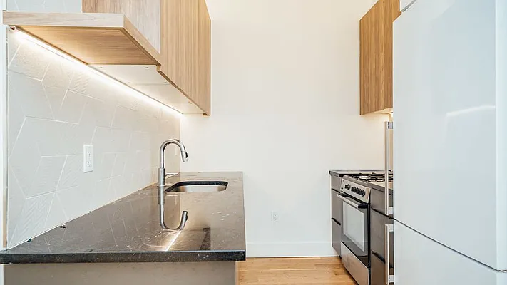 Rented by Nooklyn NYC LLC | media 37