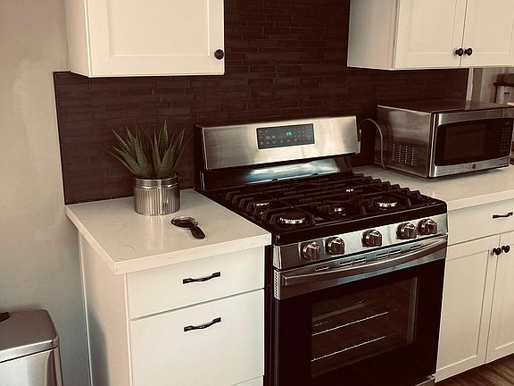 4th image of 4828 N Pershing Ave
