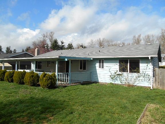 3rd image of 1528 22nd St NE