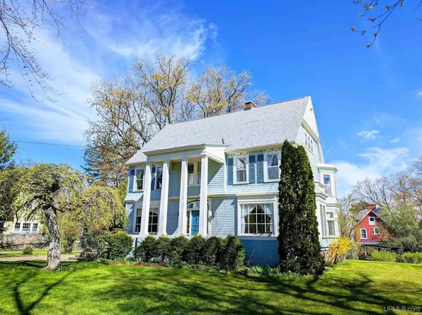 425 E Michigan St, Marquette, MI 49855