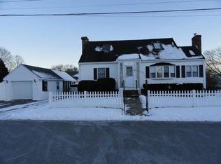 42 Harriett Ave, Burlington, MA 01803