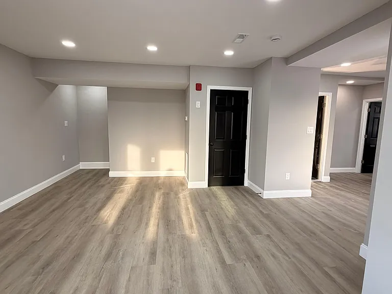516 E Marshall St #2 — Photo 7