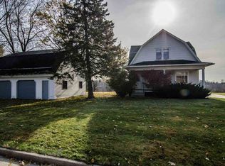821 Park St, Wrightstown, WI 54180