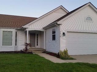 3618 Meadow View Dr, Dexter, MI 48130