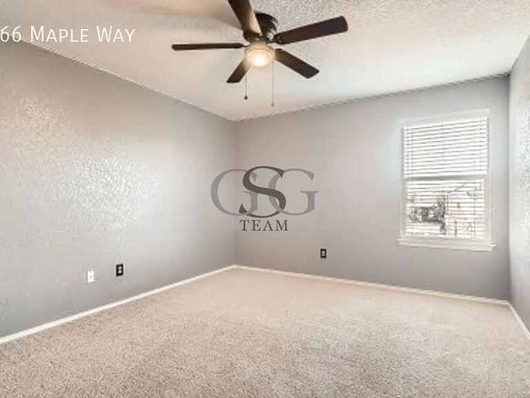 366 Maple Way — Photo 9