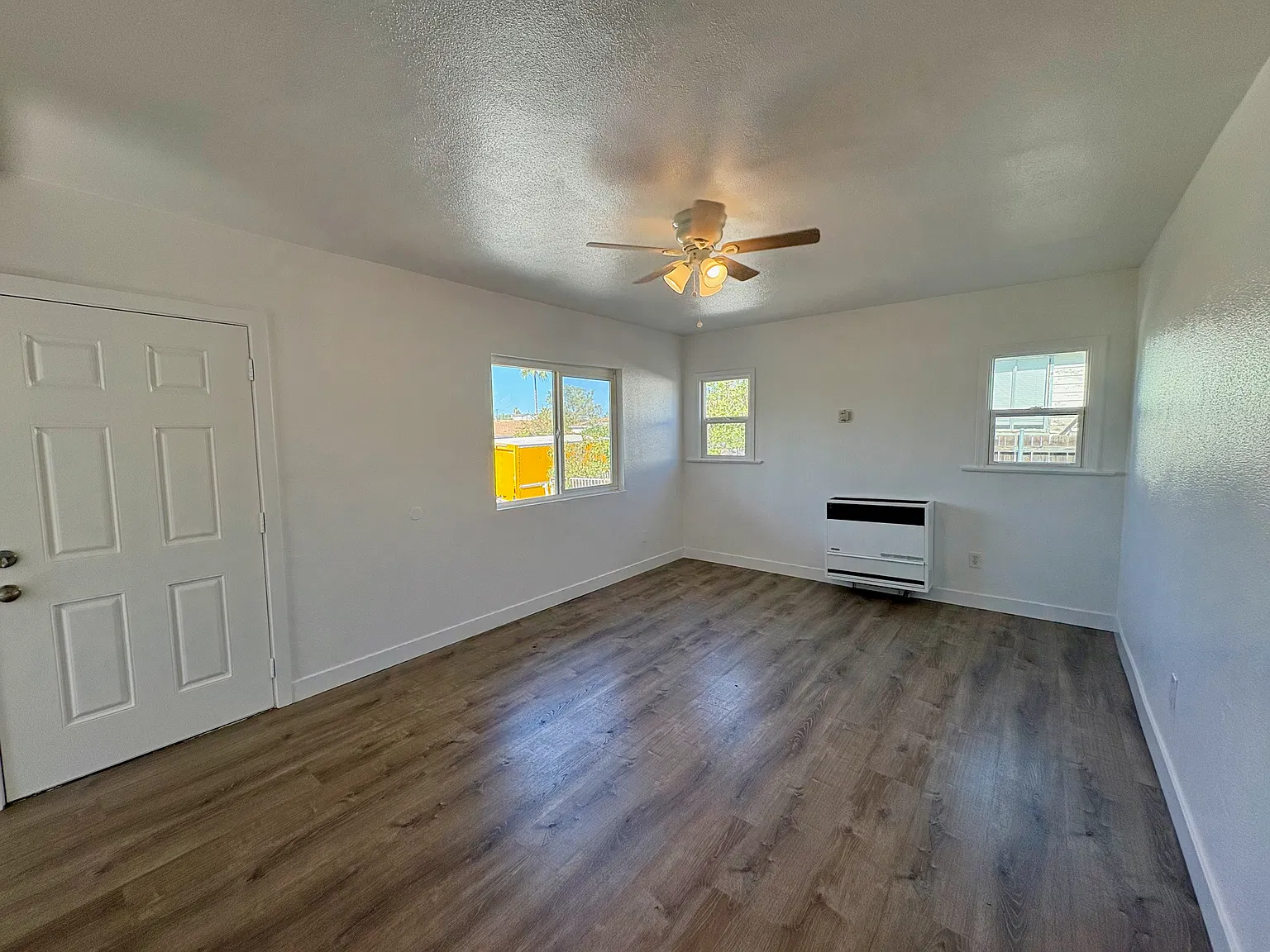 2 bed, 870 sqft, $2,145 — Photo 4